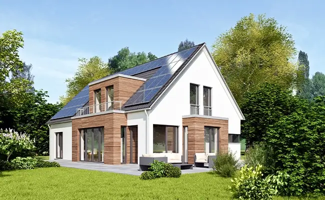 Neues Haus mit Photovoltaikanlage im Grünen